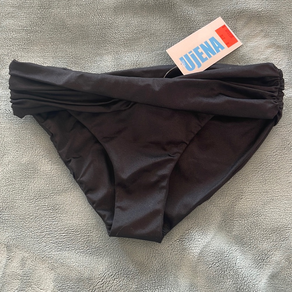 NWT Ujena bikini bottoms
